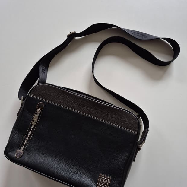 에스콰이어 남성 크로스백