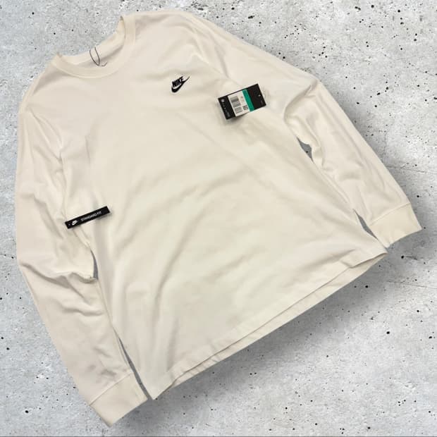 [XL] 나이키 긴팔 티셔츠 화이트 스탠다드핏 롱슬리브 C650