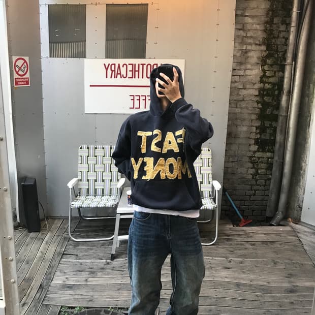 Fastmoney레터링후드티