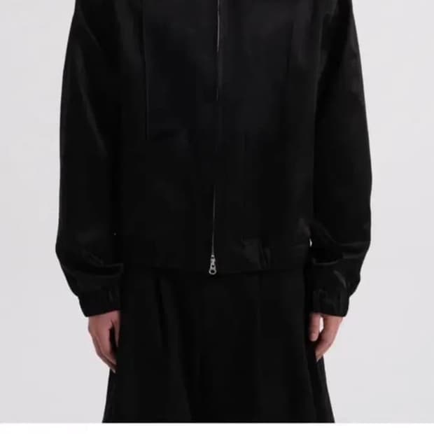 뉴치프시크 하이넥 집업 자켓