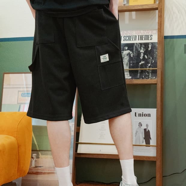 고스트리퍼블릭 핀턱 카펜터 버뮤다 스웨트 하프팬츠 블랙 (M)