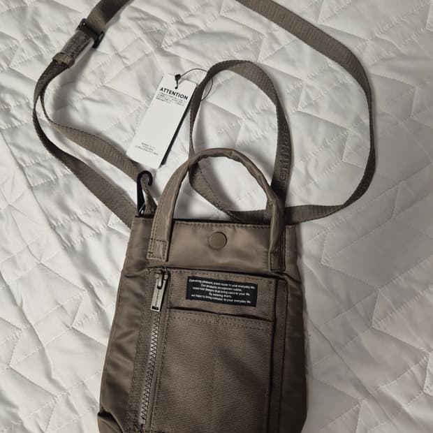 [새상품] GU x 언더커버 숄더백