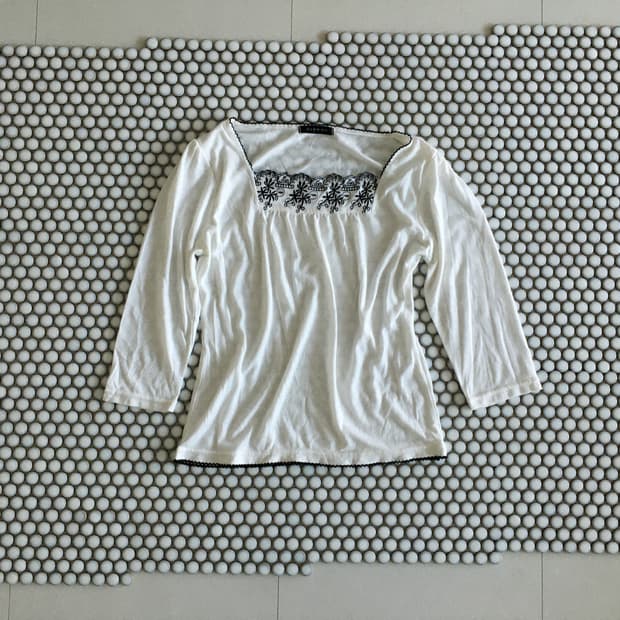 embroidery lace top