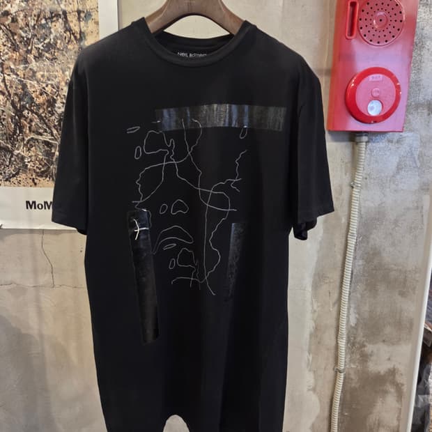 닐바렛 티셔츠