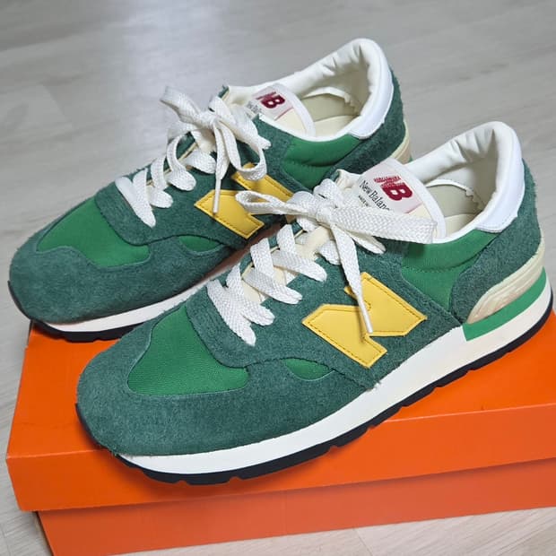 뉴발란스 990 v1 USA 메이드