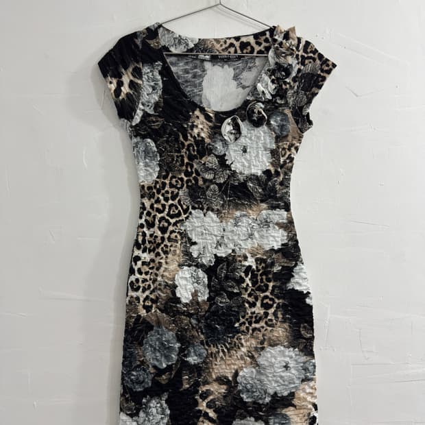 fille a suivre design dress