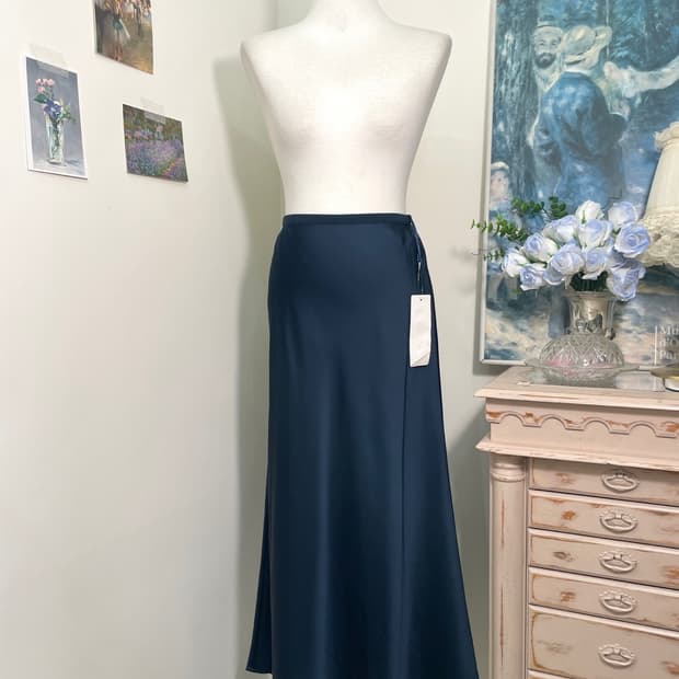 bluegreen satin banding long skirt