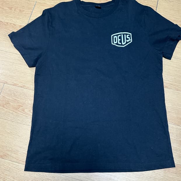 데우스엑스마키나 반팔티