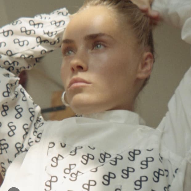 sakspotts 삭스파츠 기모 로고 롱슬리브