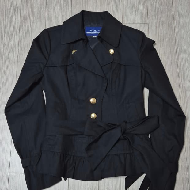 희귀) 버버리 블루라벨 프릴 하프 프렌치코트