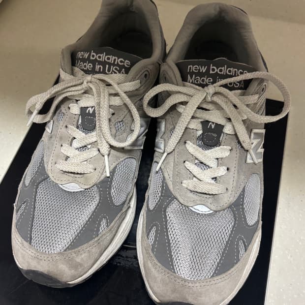 뉴발란스 993 그레이 Made in USA 스니커즈 275