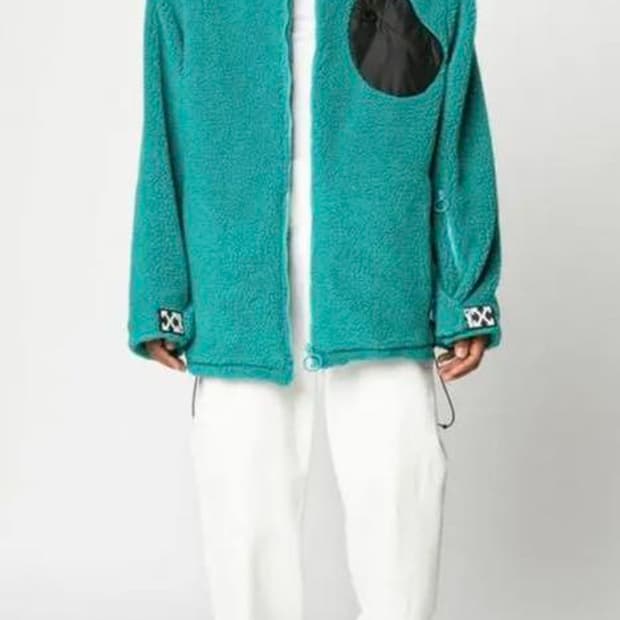 오프화이트 오버사이즈 플리스 자켓