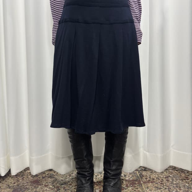 navy pleats midi skirt