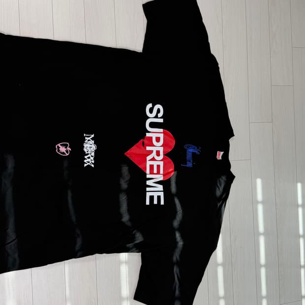 슈프림 어나운싱 티셔츠 블랙 - 25SS