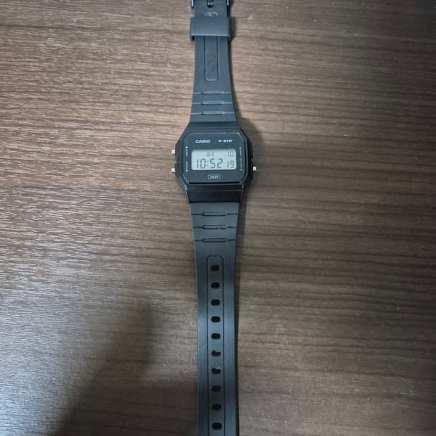 카시오 F91W 블랙 스텔스 블랙아웃 검정
