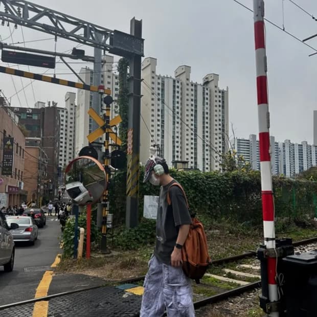 논플로어 더티 카고 팬츠