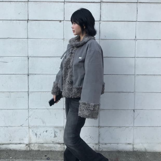 허그유어스킨 무스탕