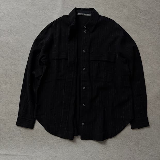 트랜짓 스트라이프 셔츠