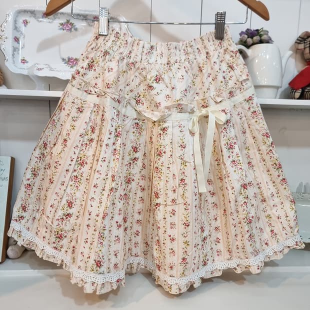 플라워 패턴 레이스 스커트