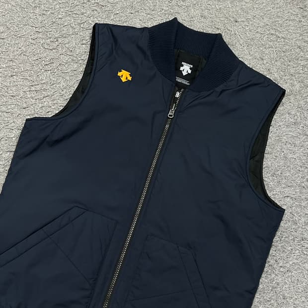 [95] 데상트 패딩조끼