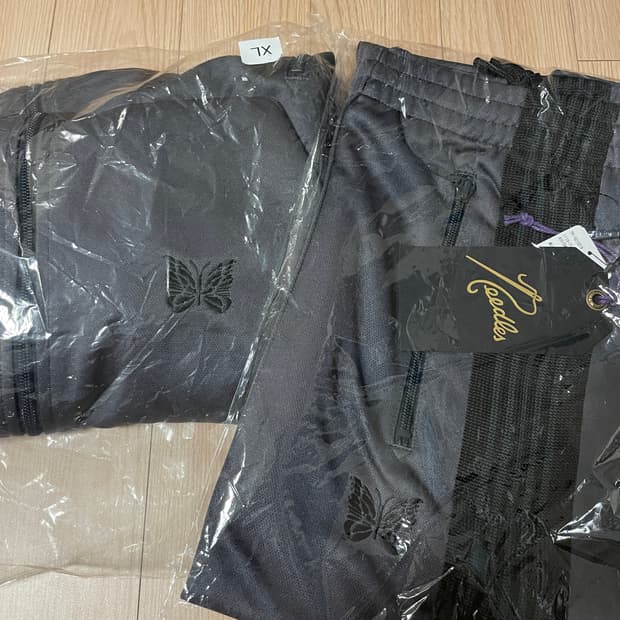 (새상품) 니들스 x beaver 별주 트랙셋업 XL