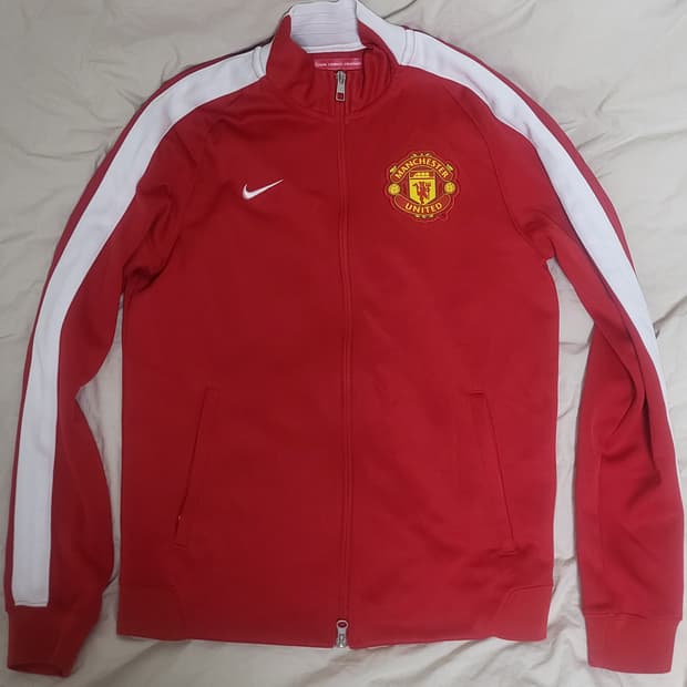 맨유 올드 트랙탑