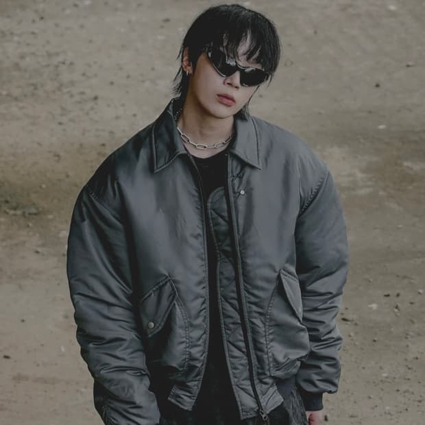 로어링라드 크롭 봄버 ma-1 그레이 M