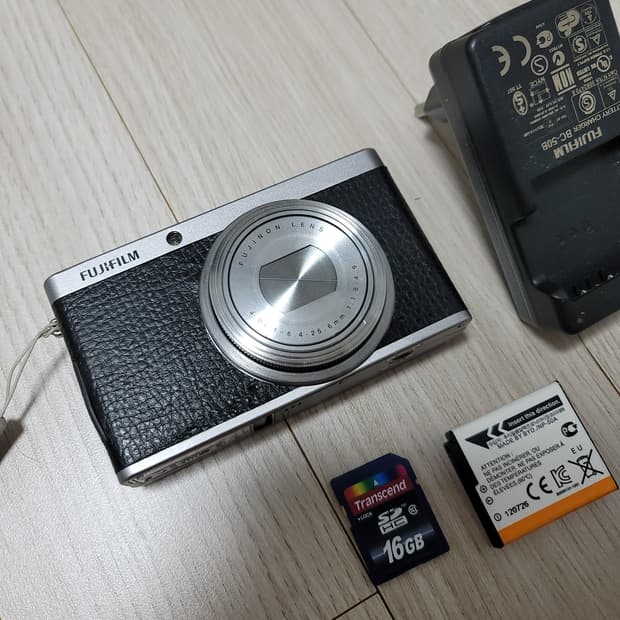 후지필름 XF1 디카