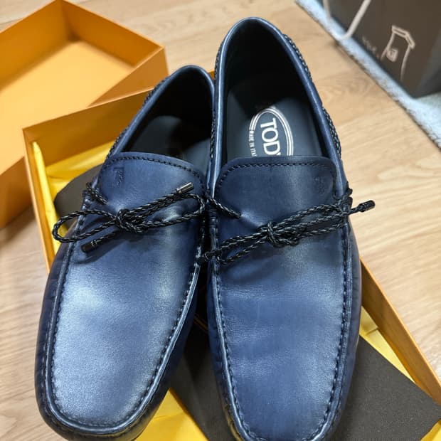 토즈 로퍼 6 새상품