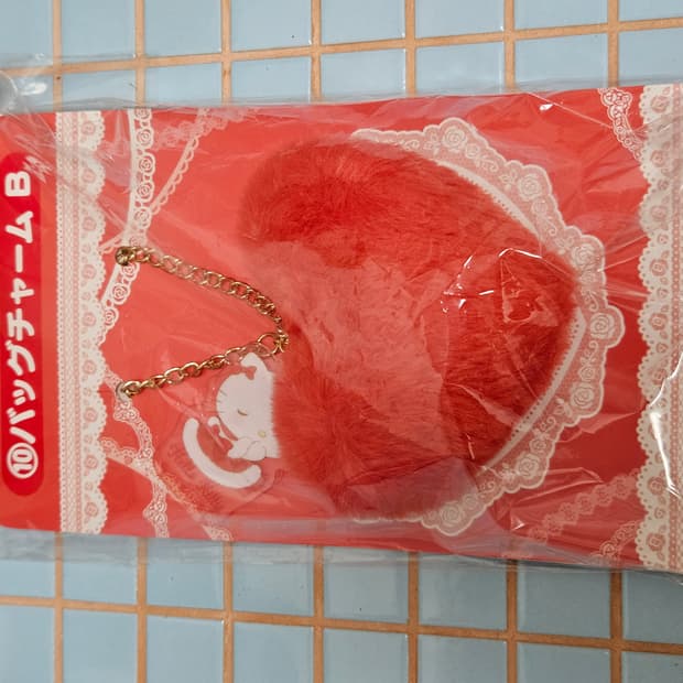 헬로키티 겨울한정쿠지 하트키링 