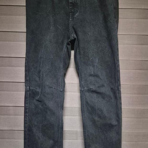 [44]준지 21fw 다트 데님 팬츠 블랙