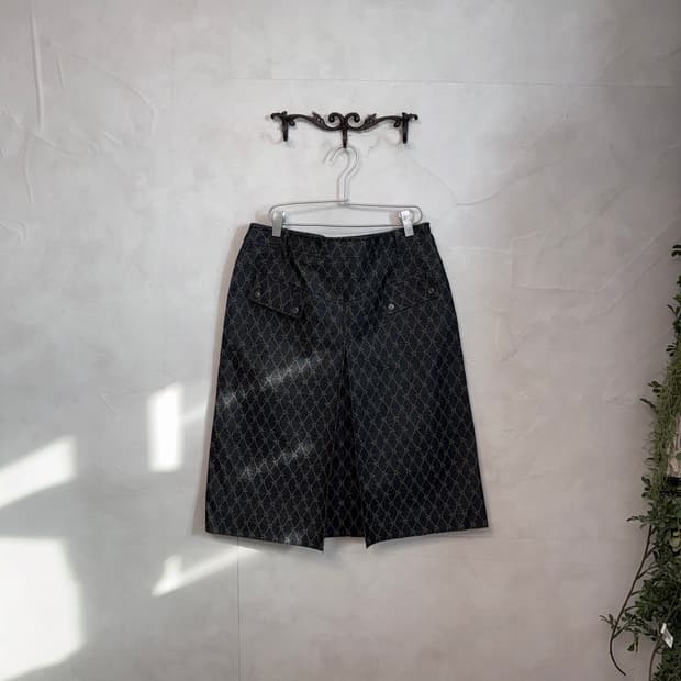 Beverly Hills Polo Club raw denim skirt 