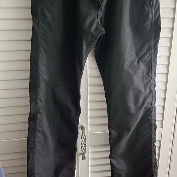 꼼데가르송 옴므 셔링 팬츠