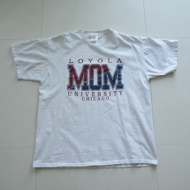 90s USA 로욜라대 MOM 프린팅 싱글스티치 티셔츠