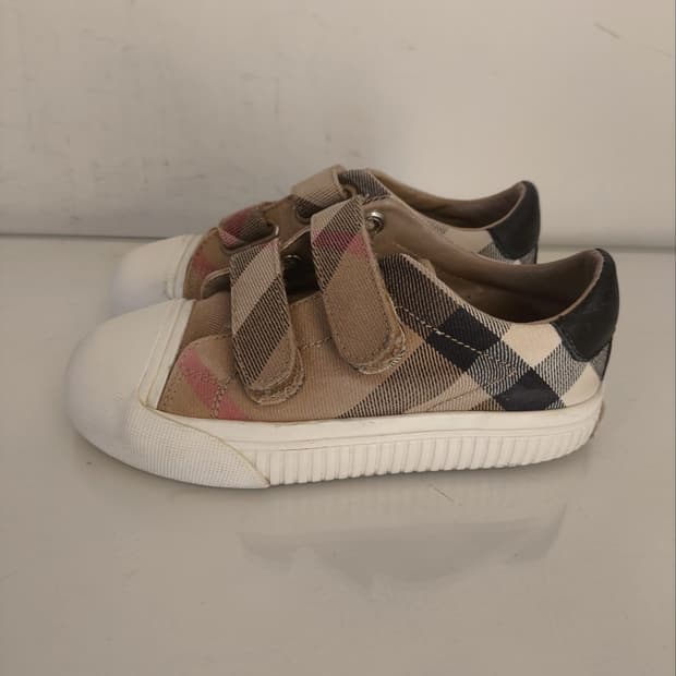 29 버버리 키즈 밸크로 스니커즈 신발