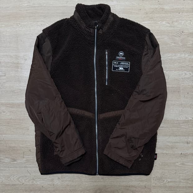 트레스패스 DLX 후리스 점퍼