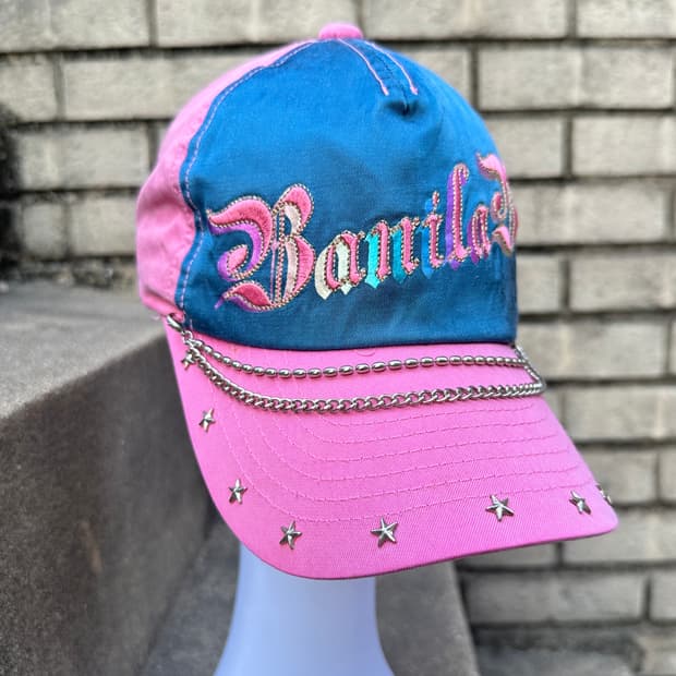 Banila B star stud chain cap