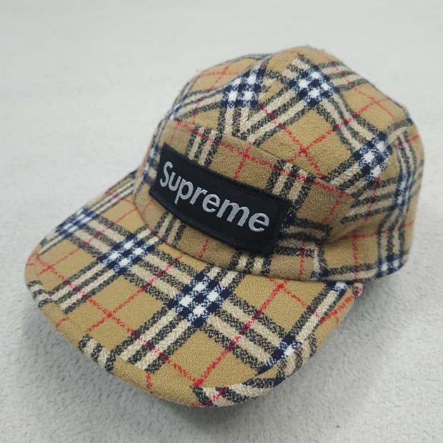 00s 슈프림 버버리 캠프캡
