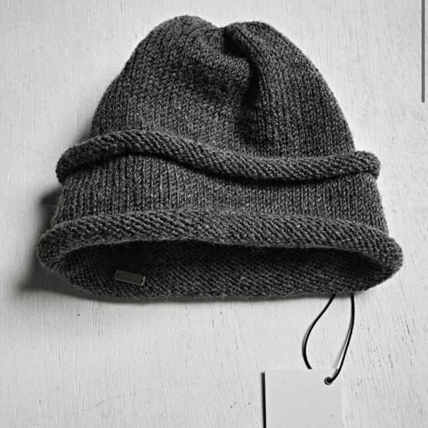 모노프리베 Textured Roll-up Beanie