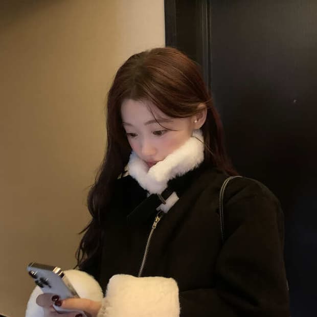 제니오 무스탕 블랙