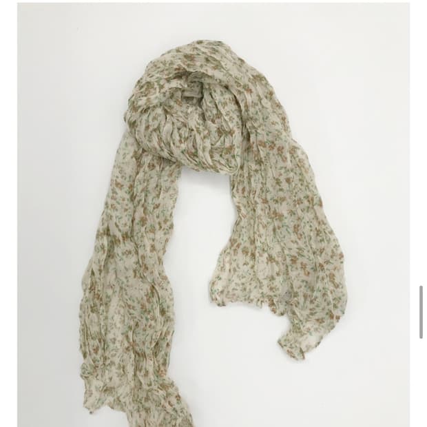 더기샵 페탈 링클 머플러 아이보리