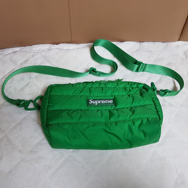 슈프림 퍼퍼 사이드백 크로스백 그린 22FW