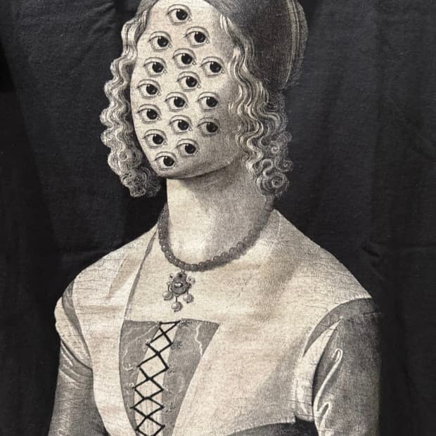 언더커버 guruguru eyes 티셔츠