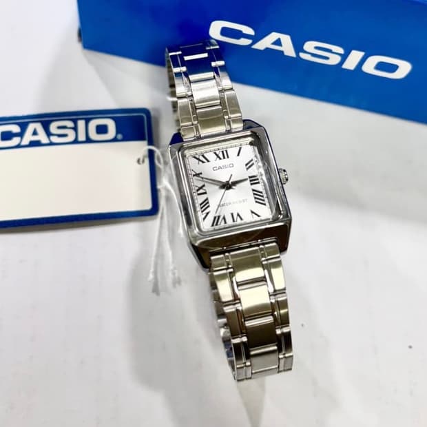 카시오 메탈시계 새상품
