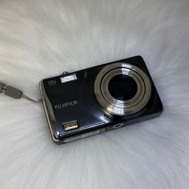 후지필름 파인픽스 f70exr