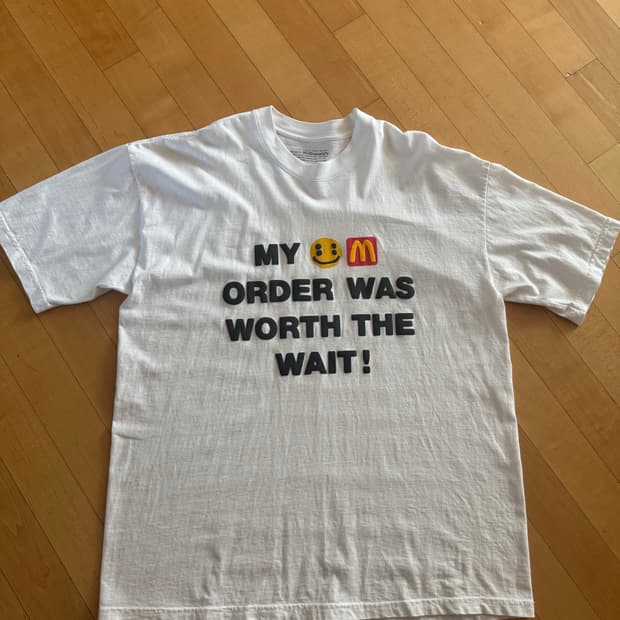 CPFM x 맥도날드 WAIT 반팔티 화이트 FW23