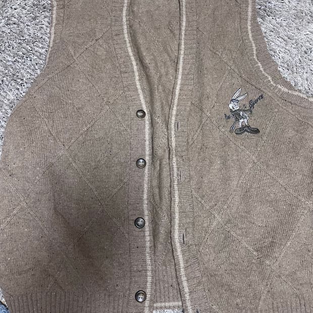 PIA SPORTS X WARNER BROS 울 베스트 사이즈 105