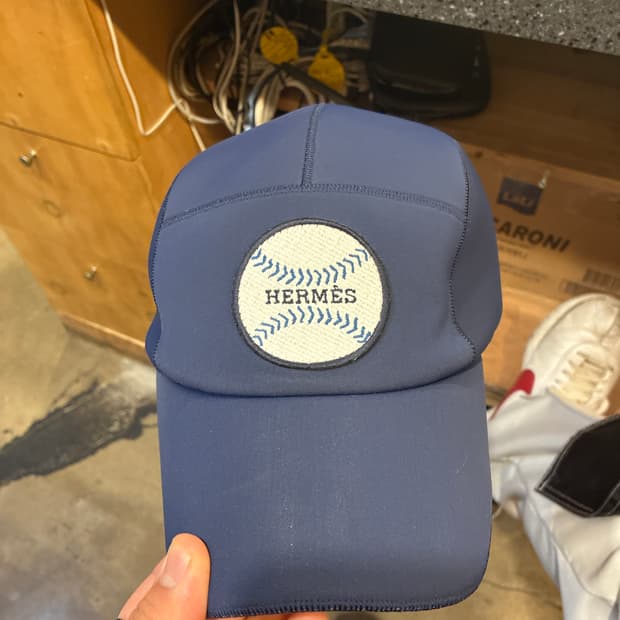 에르메스 볼캡 사이즈 라지