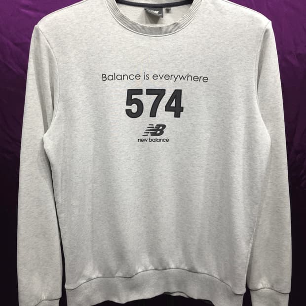 뉴발란스 574 레터링 맨투맨 100