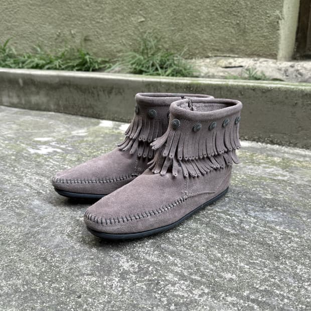 미네통카 프린지 모카신